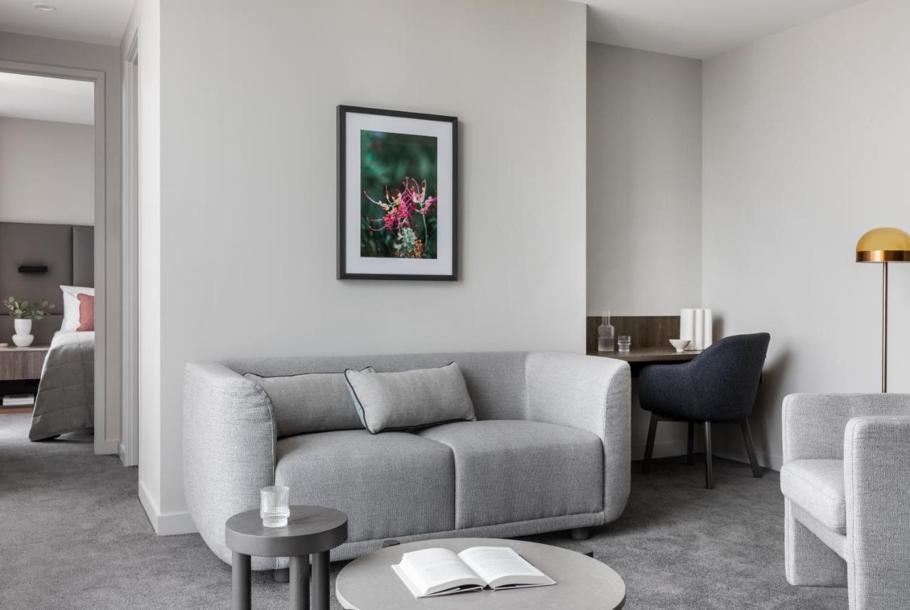 オークウッド プレミア メルボルンアパートホテル エクステリア 写真 A suite at the hotel