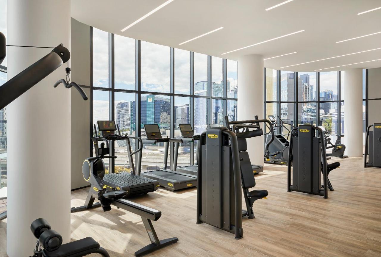 オークウッド プレミア メルボルンアパートホテル エクステリア 写真 The gym at The Collective Old Oak